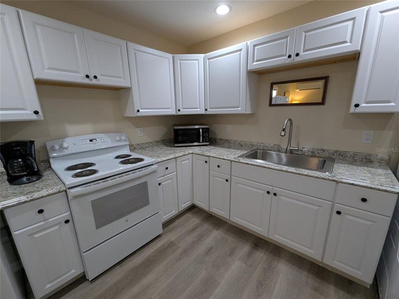 Furnished interior view inside a new home in , Arcadia (Image 5).