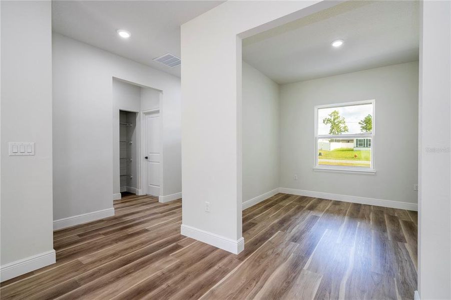 Spacious, unfurnished interior of a new home in , Ocala (Image 66).