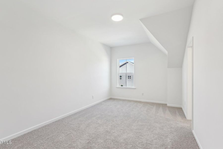 42-web-or-mls-Oakfields 1-042