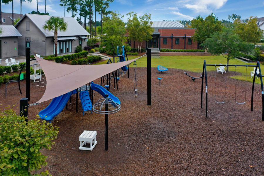 Community amenities in , Summerville (Image 39).
