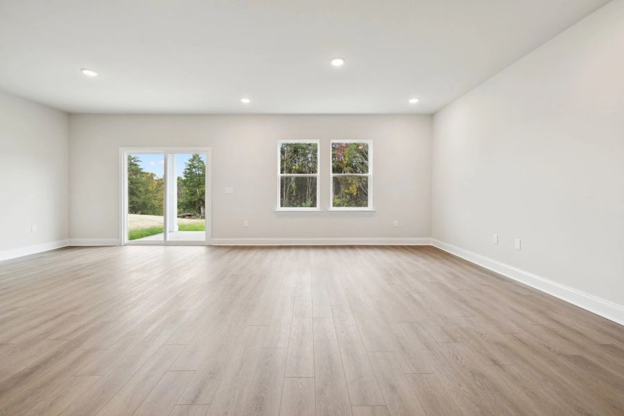 Spacious, unfurnished interior of a new home in Ascent at Arbor Ridge, La Vergne (Image 21).