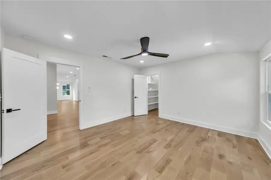 Spacious, unfurnished interior of a new home in , College Park (Image 62).
