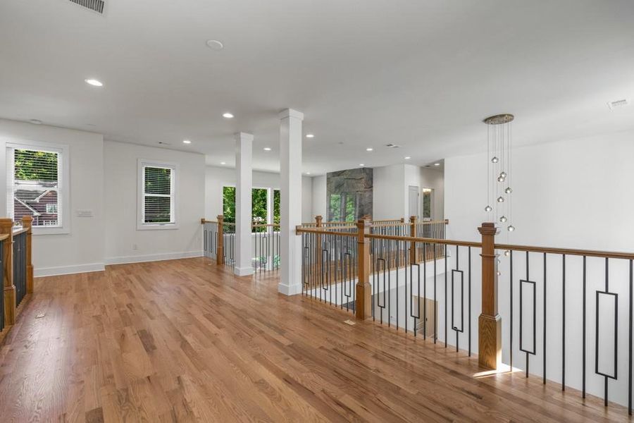 Spacious, unfurnished interior of a new home in , Atlanta (Image 57).