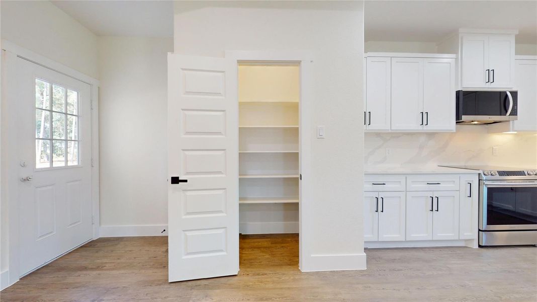 Spacious, unfurnished interior of a new home in , Dayton (Image 25). Spacious, unfurnished interior of a new home in , Dayton (Image 25).