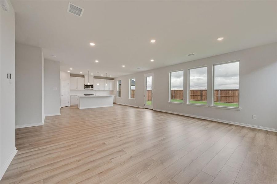 Spacious, unfurnished interior of a new home in Spiritas Ranch, Little Elm (Image 19). Spacious, unfurnished interior of a new home in Spiritas Ranch, Little Elm (Image 19).