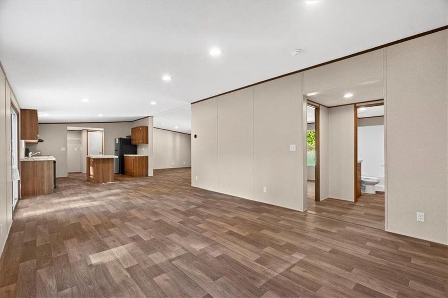Spacious, unfurnished interior of a new home in , Resaca (Image 14). Spacious, unfurnished interior of a new home in , Resaca (Image 14).