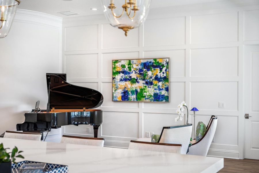 Picture frame wall molding