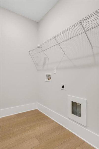 Spacious, unfurnished interior of a new home in Echo Park, Suwanee (Image 16). Spacious, unfurnished interior of a new home in Echo Park, Suwanee (Image 16).