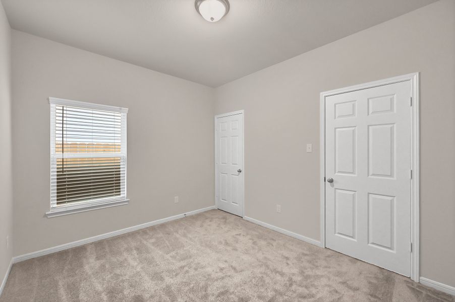 Representative unfurnished interior of a home built from the Floor Plan 1427 by Colina Homes in River Ranch, Dayton (Image 27).
