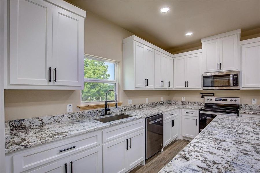 Furnished interior view inside a new home in , Terrell (Image 9).