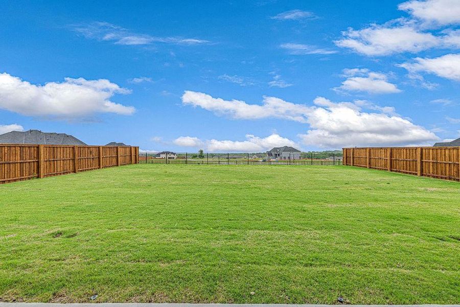 Exterior details and patio area of a home in , Prosper (Image 26).