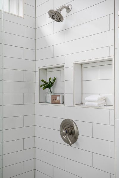 Representative interior finishes for a home built from the The Claiborne by Greentech Homes LLC in The Farmstead, Hixson (Image 19). Representative interior finishes for a home built from the The Claiborne by Greentech Homes LLC in The Farmstead, Hixson (Image 19).
