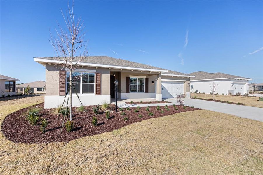 Exterior details and patio area of a home in , Ocala (Image 21).