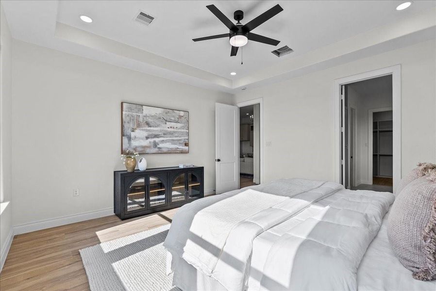 Furnished interior view inside a new home in , Angleton (Image 33).