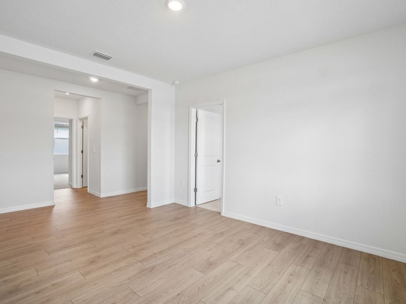Spacious, unfurnished interior of a new home in Pine Ridge Meadows, Hudson (Image 18).