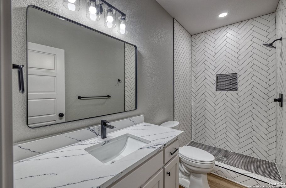 Furnished interior view inside a new home in , Leakey (Image 3).