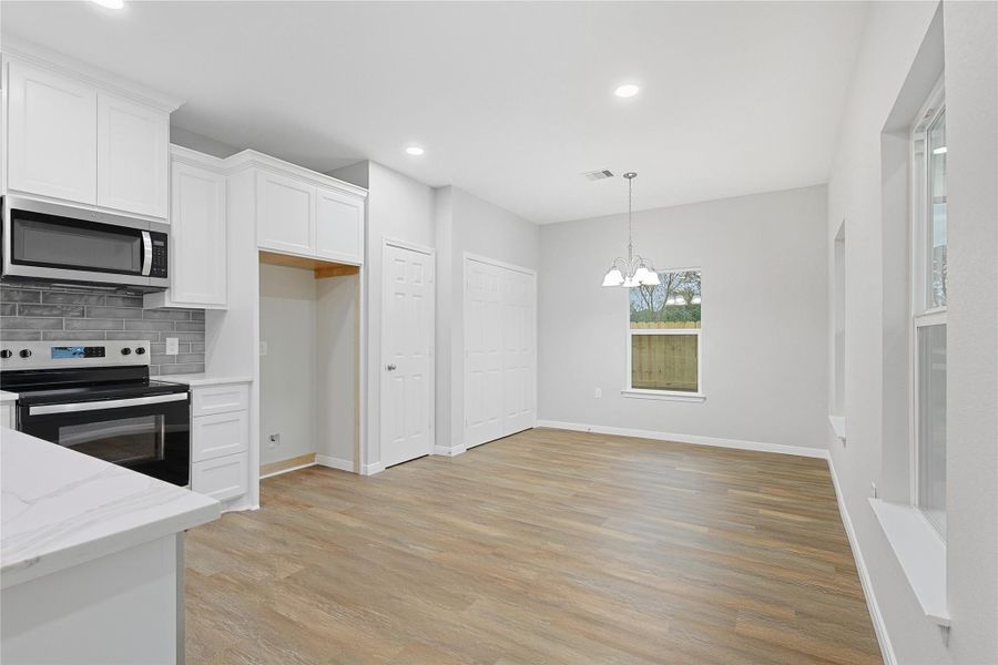 Spacious, unfurnished interior of a new home in , Crosby (Image 19).