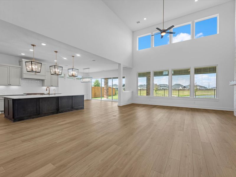 Spacious, unfurnished interior of a new home in Dunham Pointe, Cypress (Image 12). Spacious, unfurnished interior of a new home in Dunham Pointe, Cypress (Image 12).