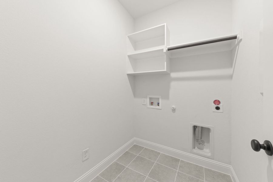 Spacious, unfurnished interior of a new home in Heartland, Heartland (Image 35). Spacious, unfurnished interior of a new home in Heartland, Heartland (Image 35).