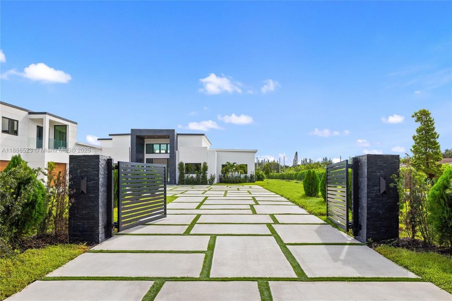 Image 39 of a home in .