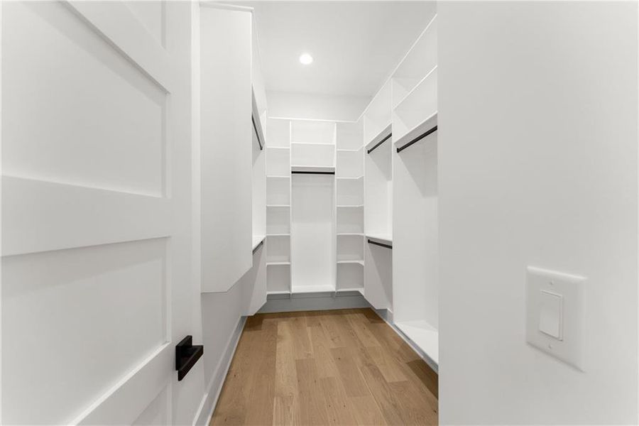 Image 40 of a home in .