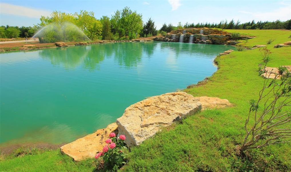 Natural landscape and outdoor views near Heath Golf & Yacht Villas in Heath (Image 17).