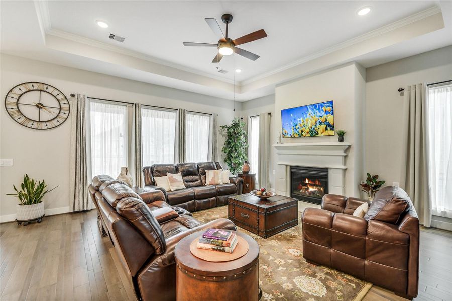 Furnished interior view inside a new home in Chambers Creek, Willis (Image 15).