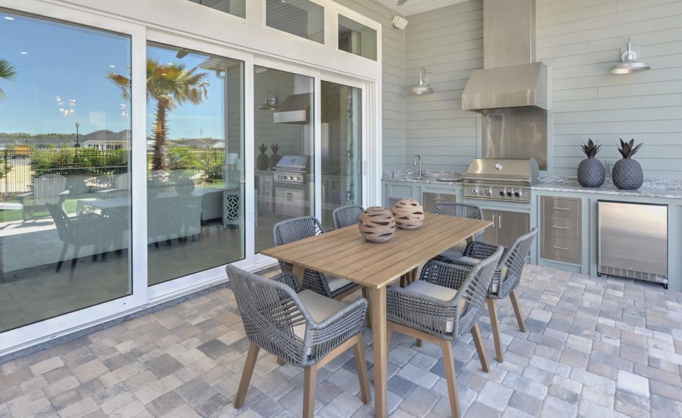 Exterior details and patio area of a home in Oakmont, Gainesville (Image 24).