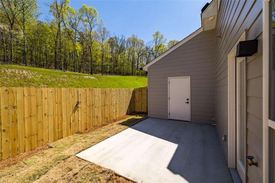 Exterior details and patio area of a home in , Rome (Image 30).