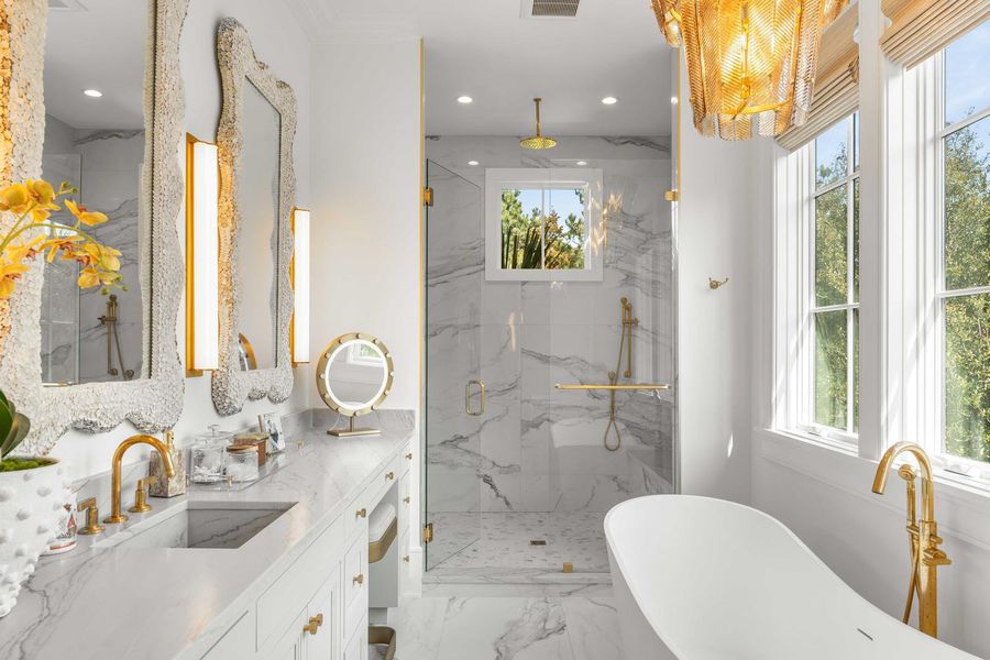 Furnished interior view inside a new home in , Charleston (Image 61).