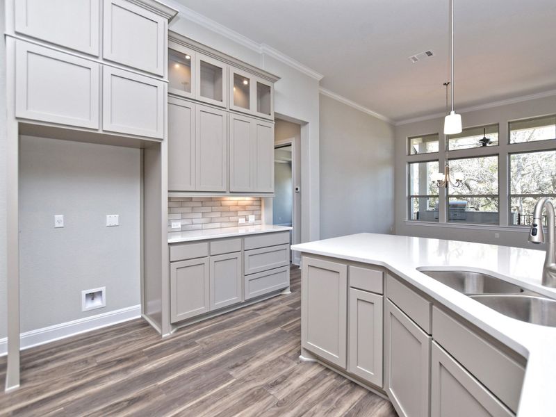 Representative furnished interior of a home built from the Siena III by Giddens Homes in Clearwater Ranch, Liberty Hill (Image 158).
