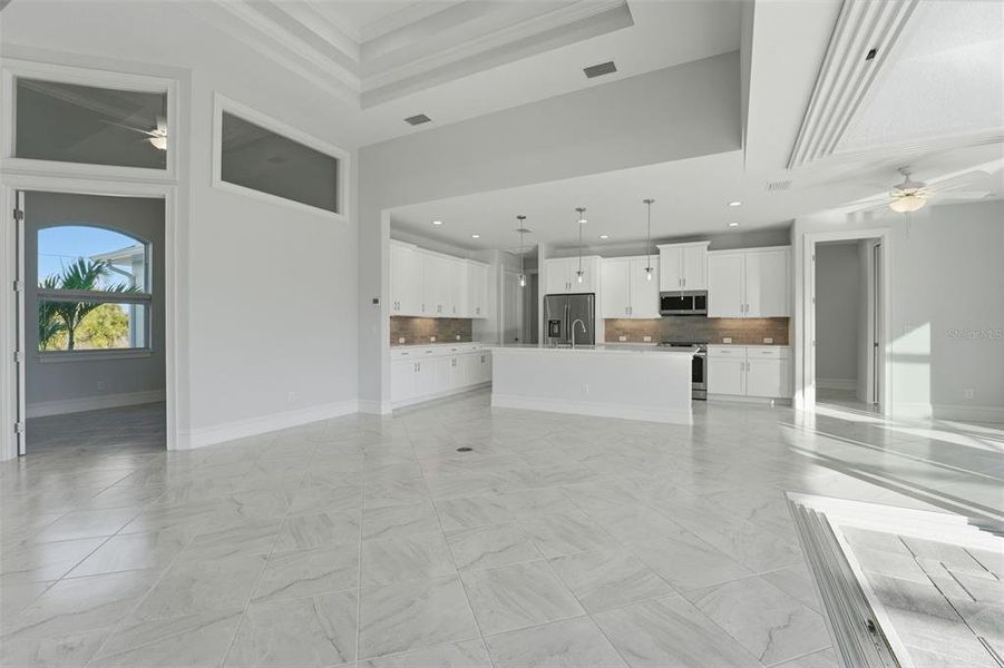 Spacious, unfurnished interior of a new home in , Port Charlotte (Image 19).