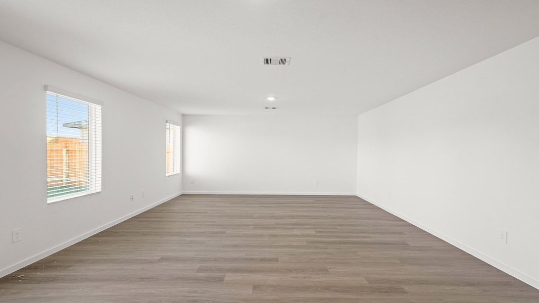 Representative unfurnished interior of a home built from the Dawson by D.R. Horton in Lexington Heights, Willis (Image 14).