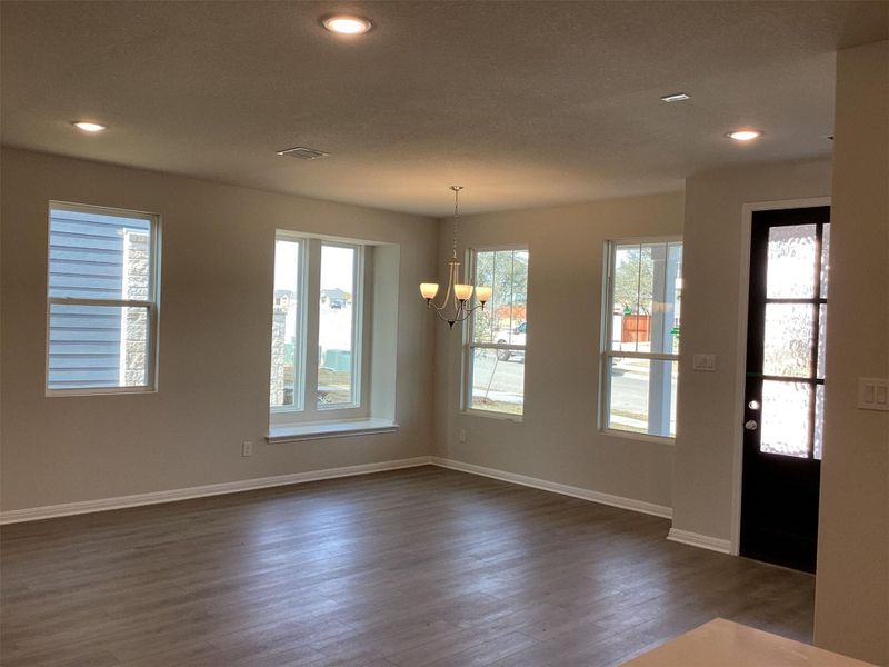 Spacious, unfurnished interior of a new home in Lariat, Liberty Hill (Image 12).