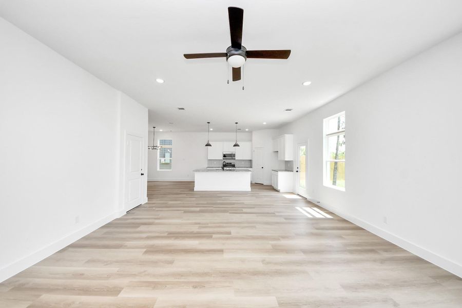 Spacious, unfurnished interior of a new home in , Huffman (Image 38).