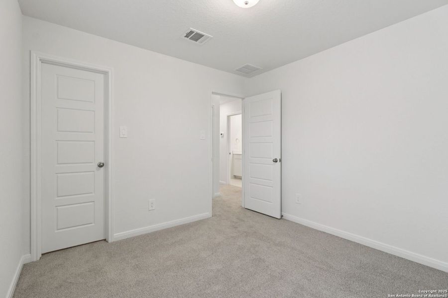 Spacious, unfurnished interior of a new home in Royal Crest, San Antonio (Image 42). Spacious, unfurnished interior of a new home in Royal Crest, San Antonio (Image 42).