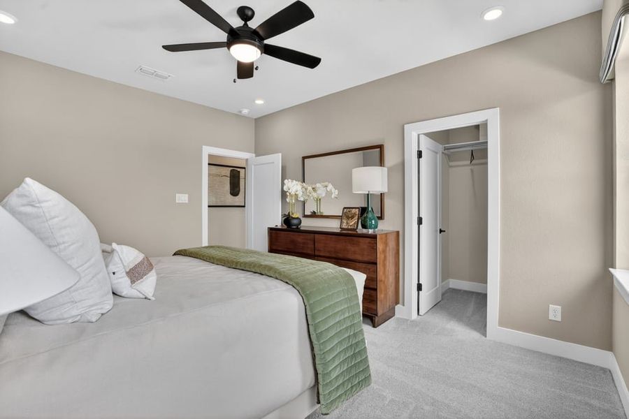 Representative furnished interior of a home built from the Vincent by Taylor Morrison in Ryehill, Rosenberg (Image 34).