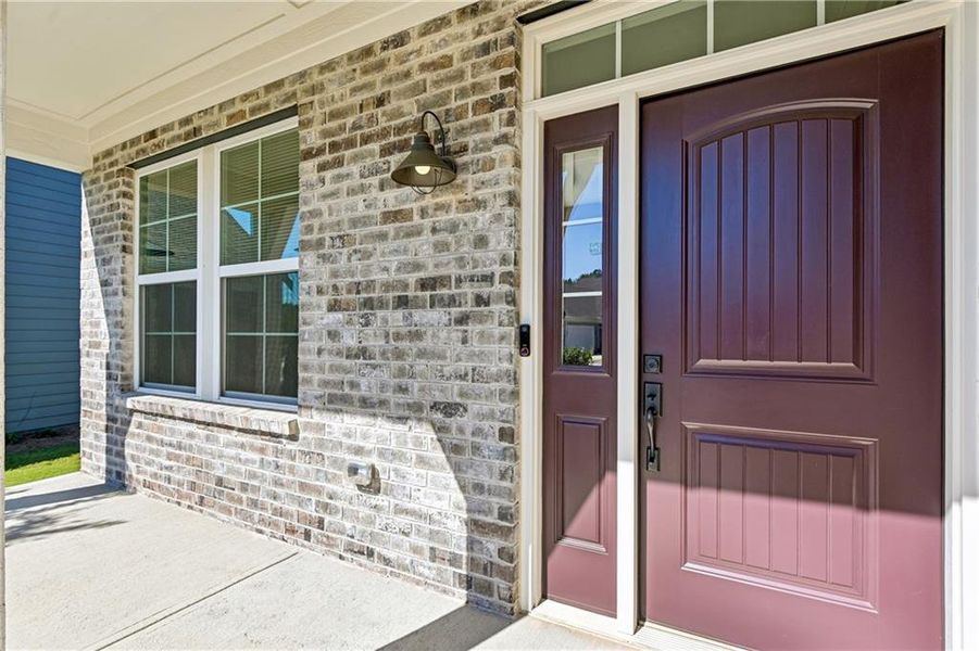 Exterior details and patio area of a home in Poplar Place, Dallas (Image 4).