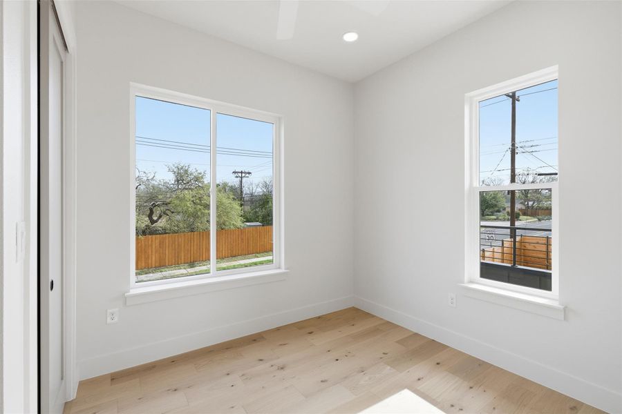 Spacious, unfurnished interior of a new home in , Austin (Image 23).