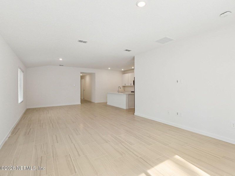 Spacious, unfurnished interior of a new home in , Palm Coast (Image 10).
