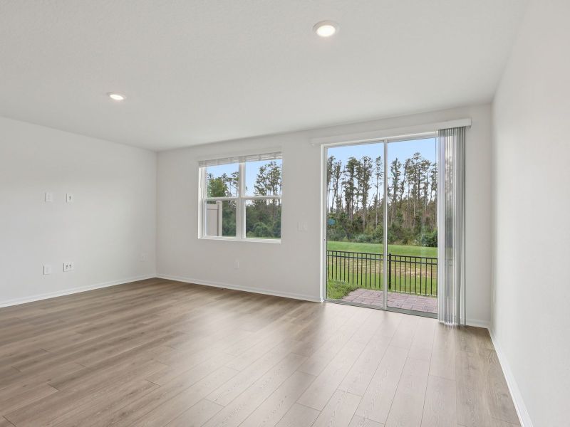 Spacious, unfurnished interior of a new home in Cagan Crossings West, Clermont (Image 7). Spacious, unfurnished interior of a new home in Cagan Crossings West, Clermont (Image 7).