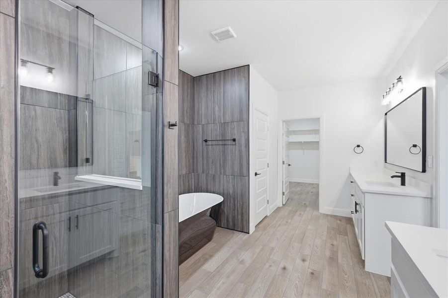 Furnished interior view inside a new home in , Sanger (Image 8).