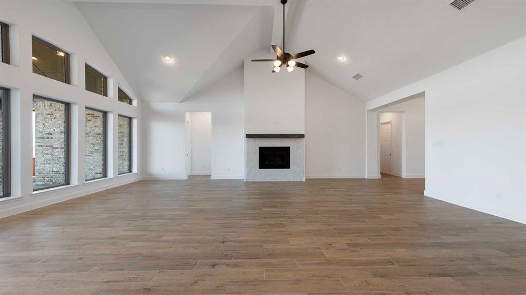 Spacious, unfurnished interior of a new home in Ventana, Fort Worth (Image 22).