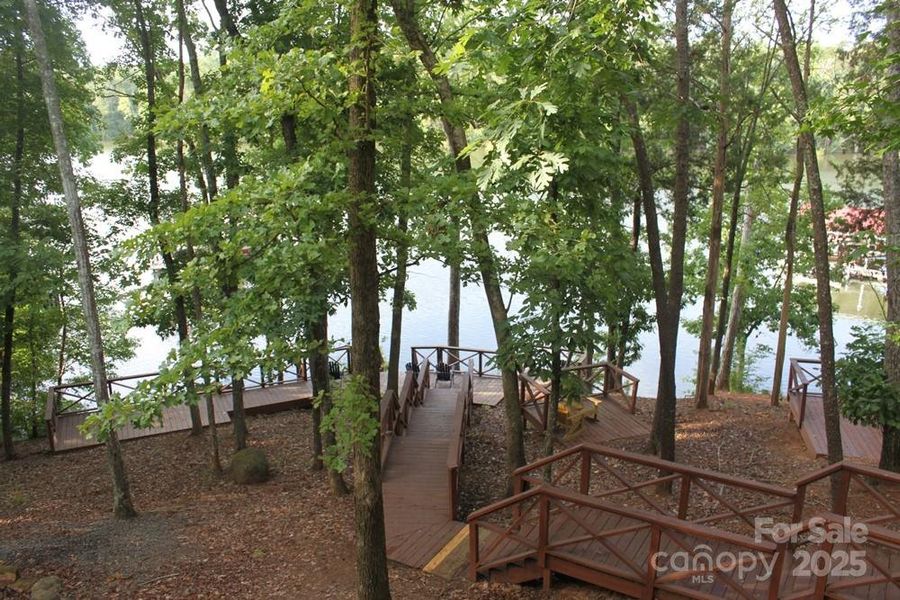 Natural landscape and outdoor views near in Lancaster (Image 29). Natural landscape and outdoor views near in Lancaster (Image 29).