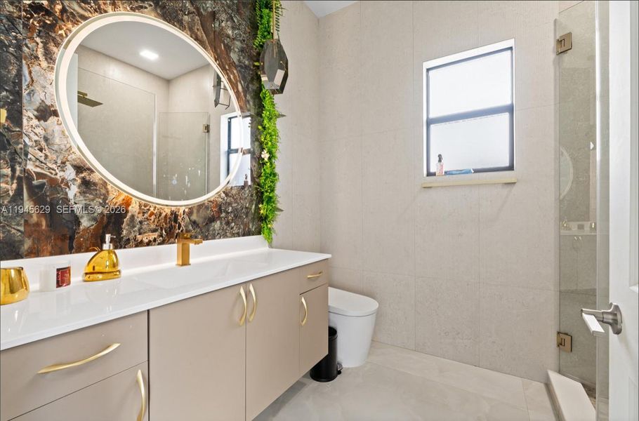 Furnished interior view inside a new home in , Miramar (Image 8).