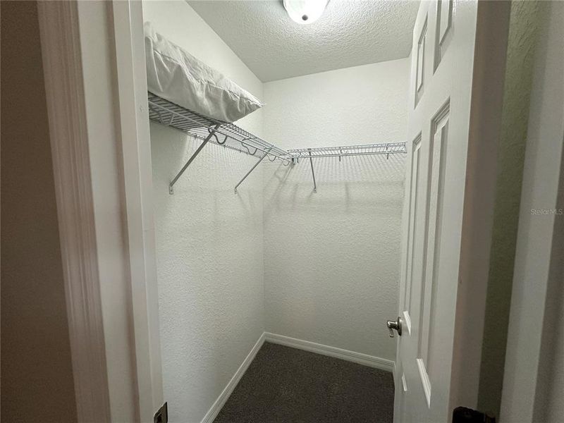 Spacious, unfurnished interior of a new home in , Dunnellon (Image 14).