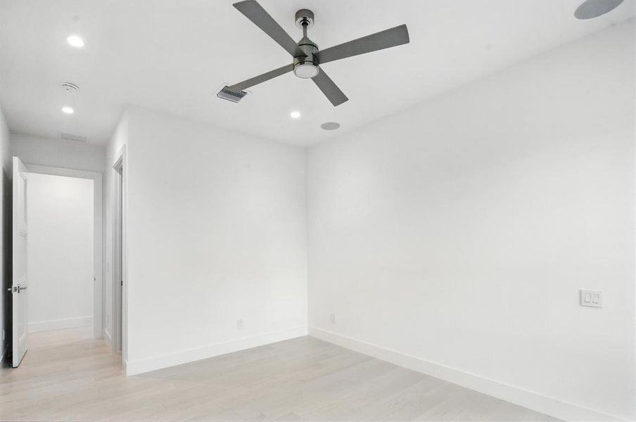 700 NE 29th Pl Boca Raton FL-59