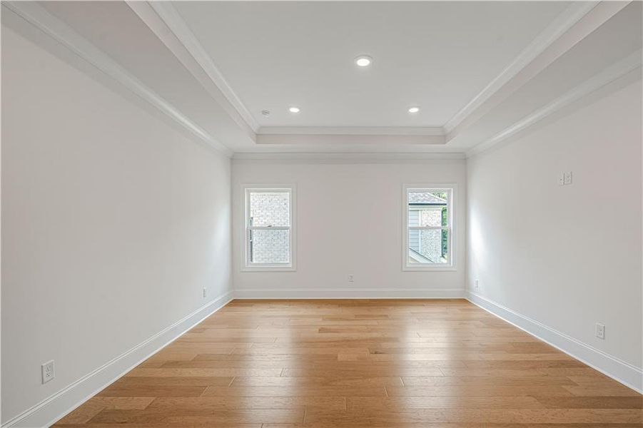 Spacious, unfurnished interior of a new home in Bellwyn, Johns Creek (Image 52).