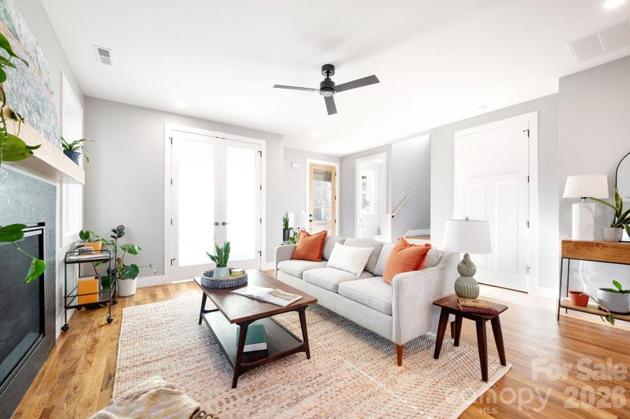 Bright and Inviting Living Room