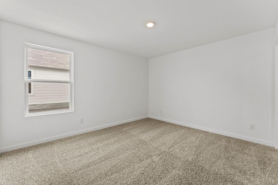 Spacious, unfurnished interior of a new home in Sonoma Oaks, Fredericksburg (Image 13). Spacious, unfurnished interior of a new home in Sonoma Oaks, Fredericksburg (Image 13).